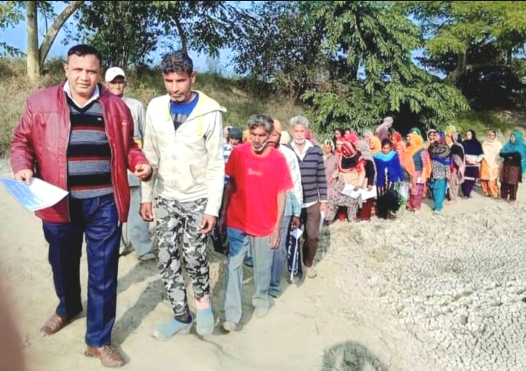 Surplus land from land ceiling demarcation should be distributed among landless, small land farmers and laborers - NLO